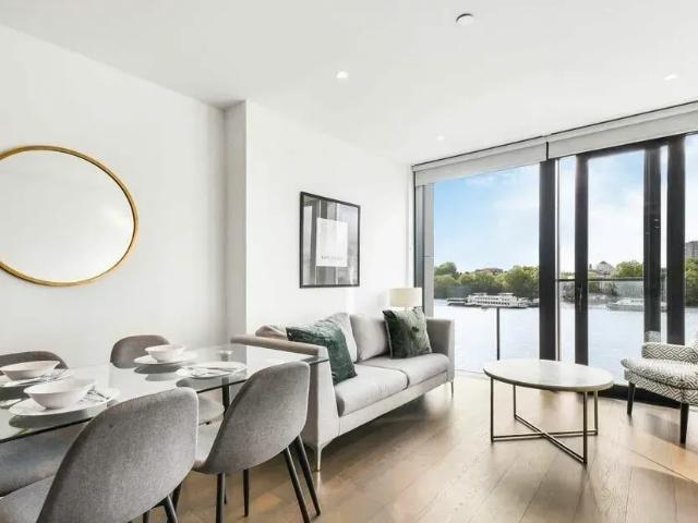 Apartment for rent in South Lambeth, Greater London