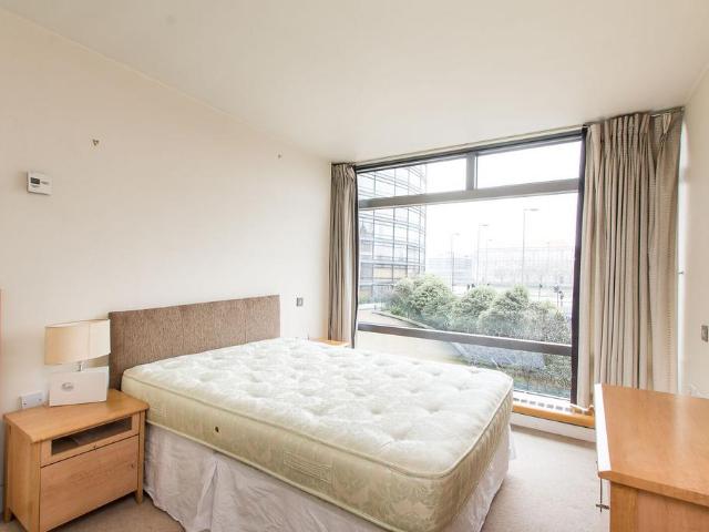 Apartment for rent in South Lambeth, Greater London