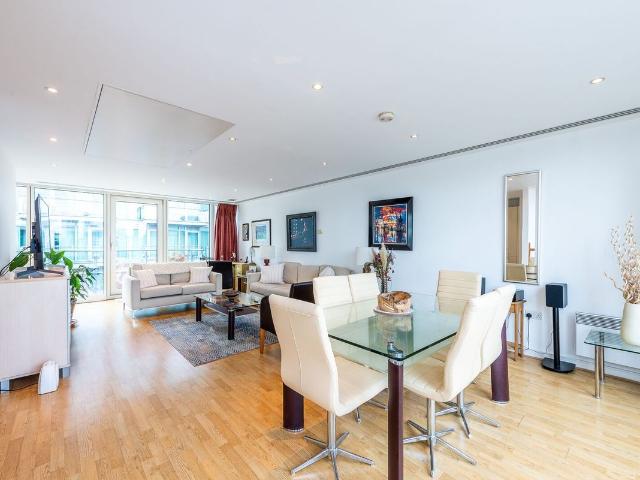 Apartment for rent in Vauxhall, Greater London
