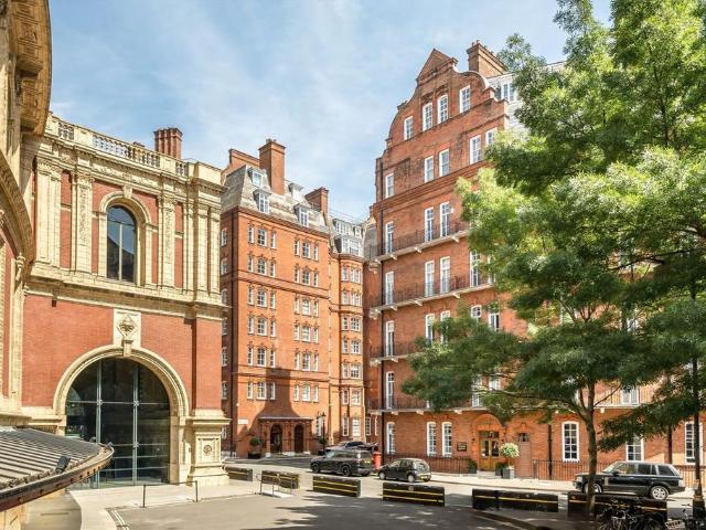 Apartment for rent in Knightsbridge, Greater London
