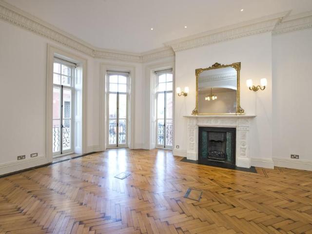 Apartment for rent in Knightsbridge, Greater London