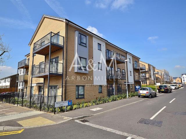 House for rent in London Borough of Redbridge, Greater London