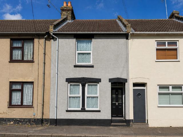House for rent in Luton, Chatham