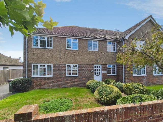 Apartment for rent in Polegate, Cross In Hand