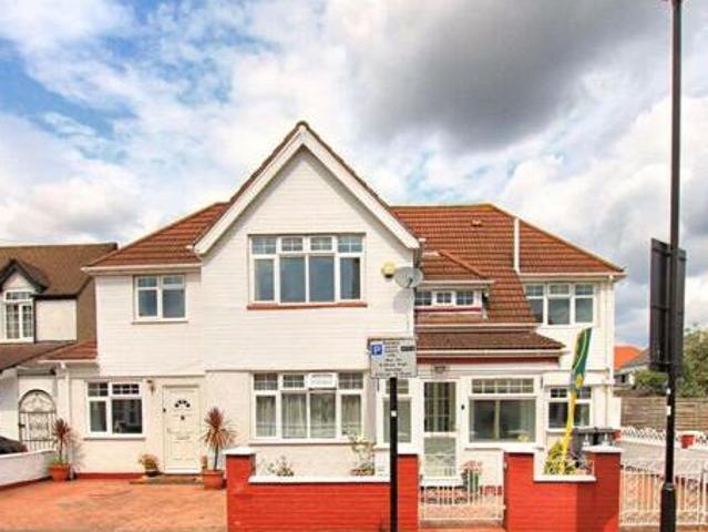 House for sale in Greater London