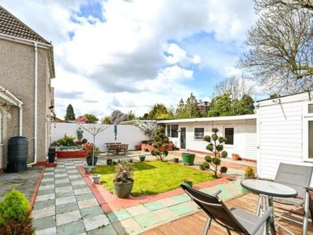 House for sale in Greater London