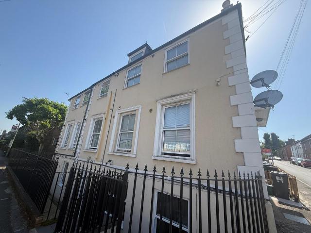 Apartment for rent in Ramsden, Greater London