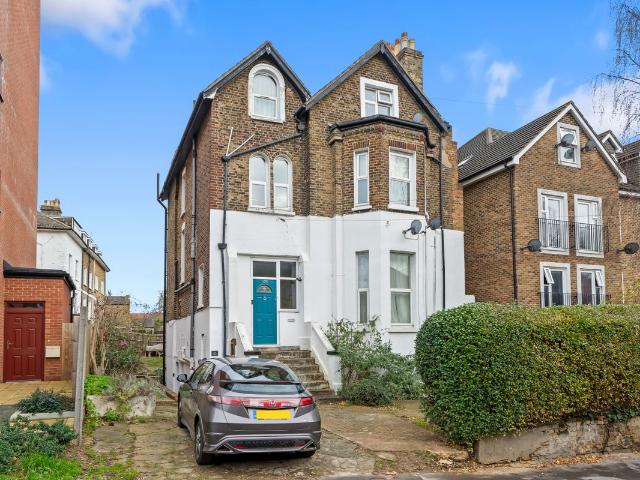 Apartment for rent in London Borough of Croydon, Greater London