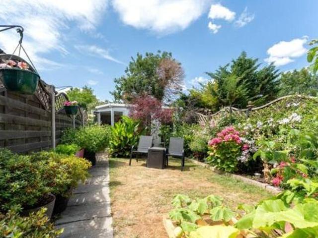 House for sale in Sutton Green, Woking