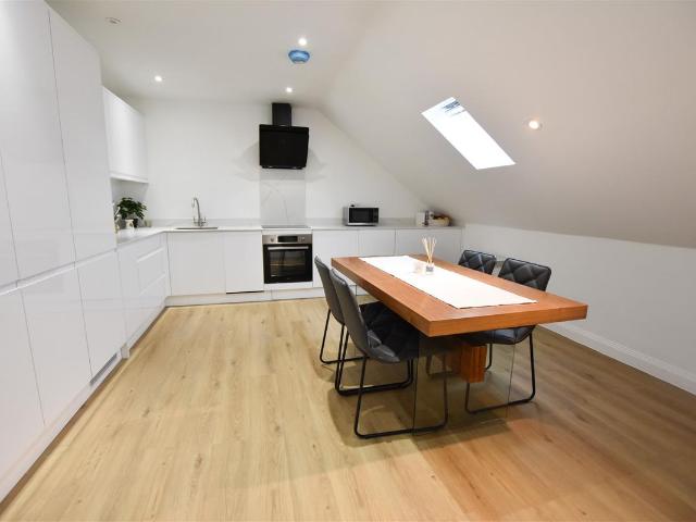Apartment for rent in Yiewsley, Greater London