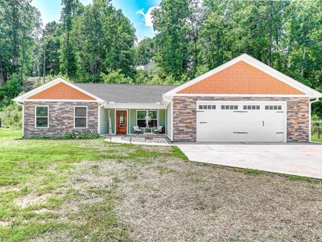 House for sale in Landrum