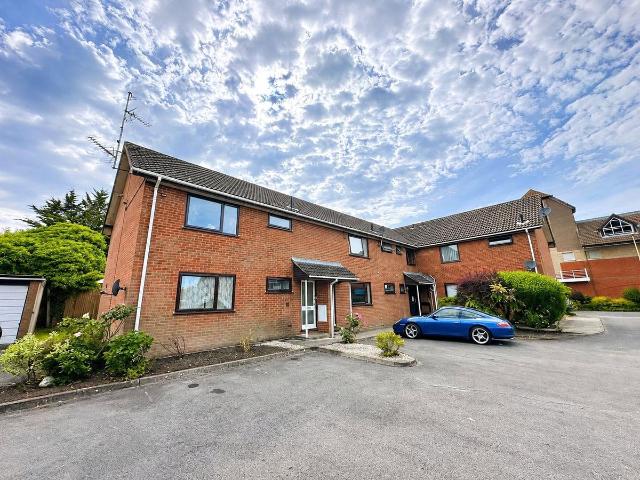 Apartment for rent in Fleet, Hart