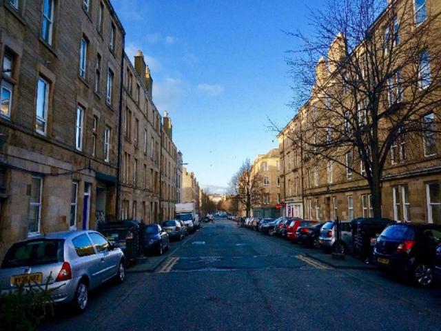 Apartment for rent in Hillside, Leith