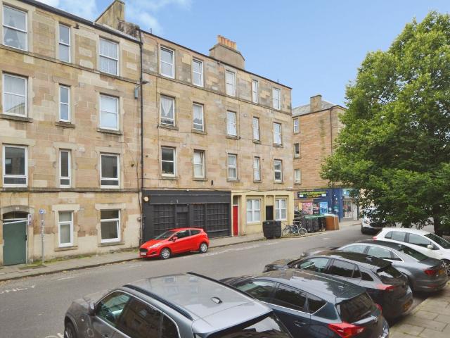 Apartment for rent in Hillside, Leith