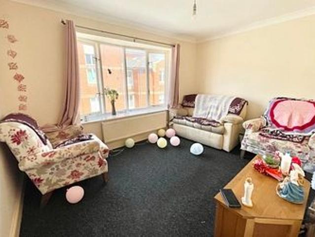 House for rent in East Cliff, Acol