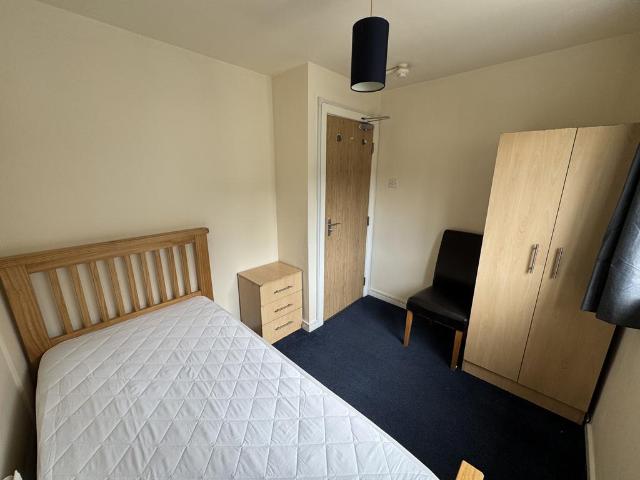 House for rent in Todmorden, Calderdale