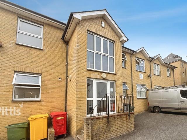 Apartment for rent in Cowlease, Ventnor