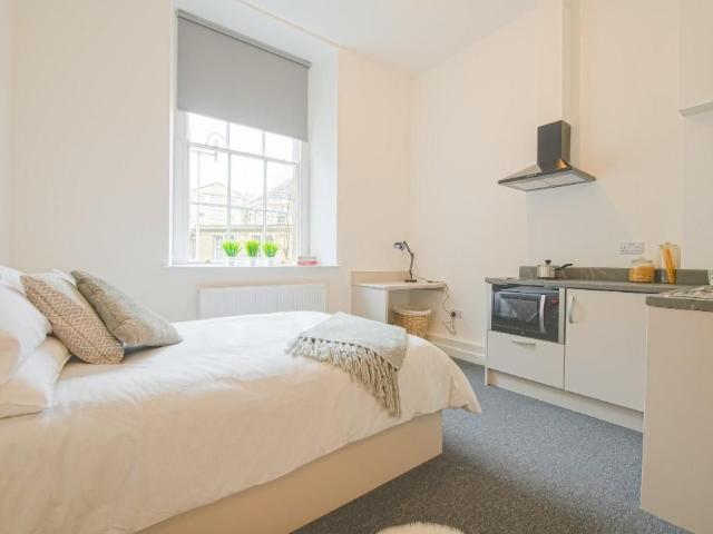 Studio for rent in Upperthorpe, South Yorkshire
