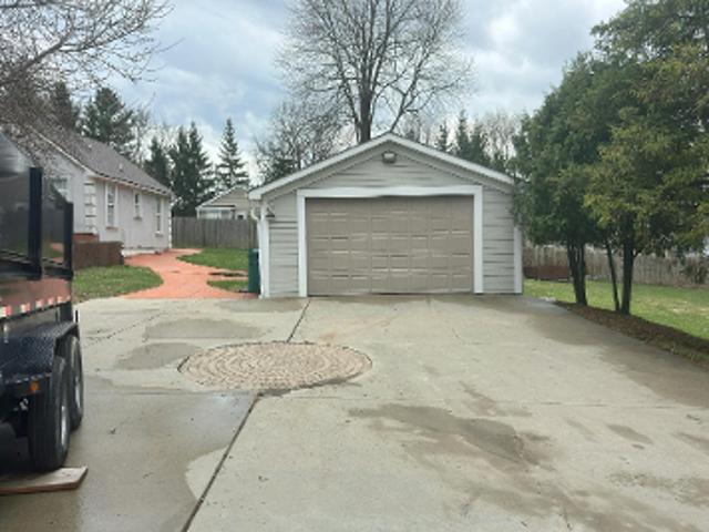 House for sale in Lake Angelus Heights, Auburn Hills