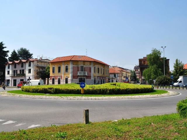 Appartamento in affitto a Albiate, Lombardia