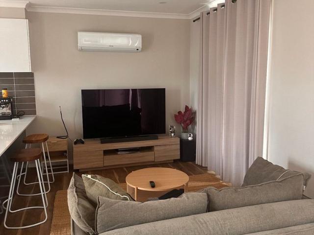 Room for rent in Camerons Creek, Victoria