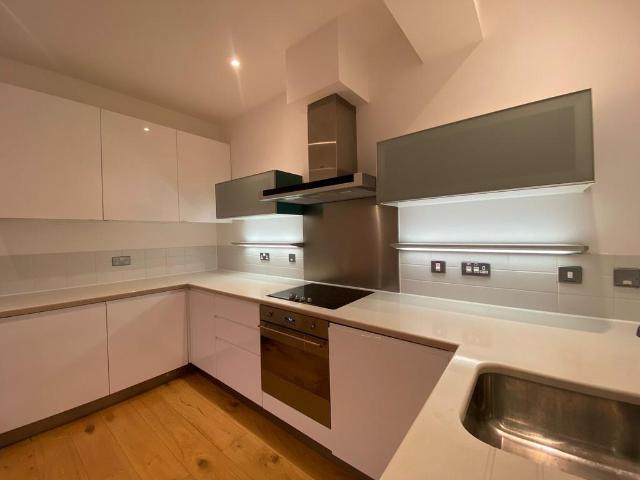 House for rent in Barnsbury, Greater London