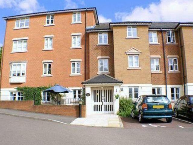 House for sale in Northampton, Northamptonshire