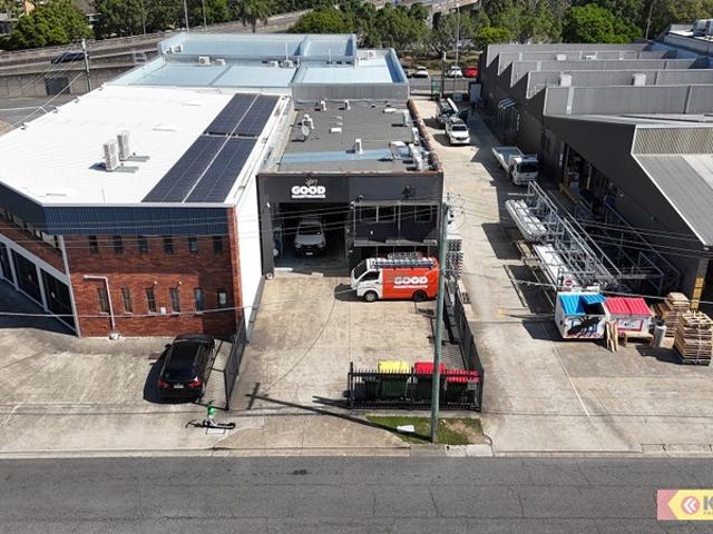 Warehouse for rent in Toombul, Queensland