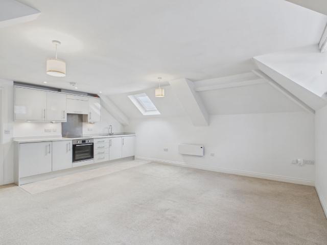Apartment for rent in Ewens Farm, Golden Valley