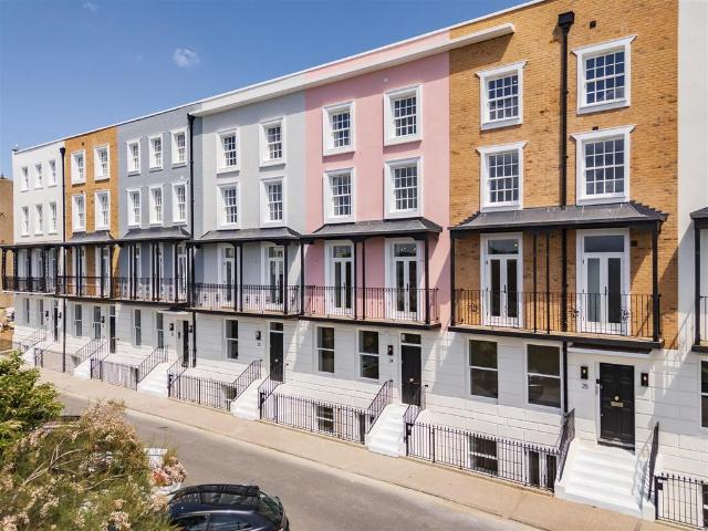 Apartment for rent in East Cliff, Acol