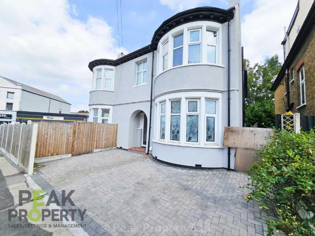 Apartment for rent in Prittlewell, Southend-on-Sea