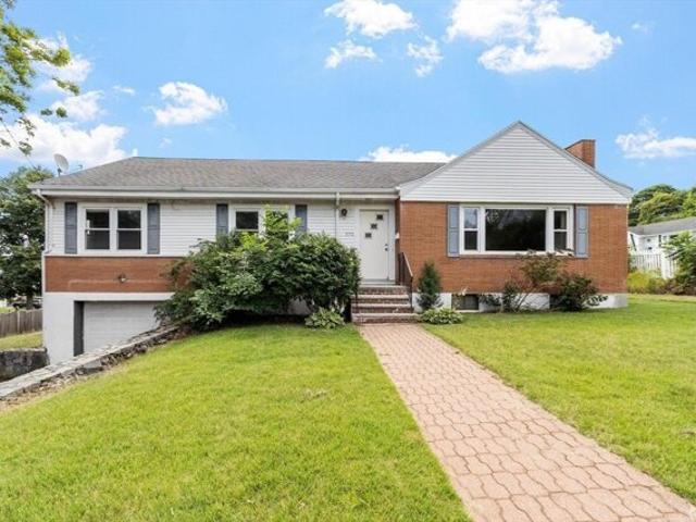 House for sale in Wakefield, Massachusetts
