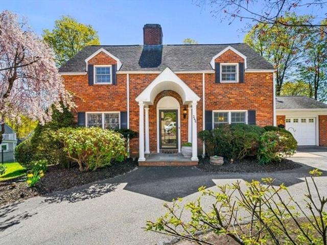 House for sale in Wakefield, Massachusetts