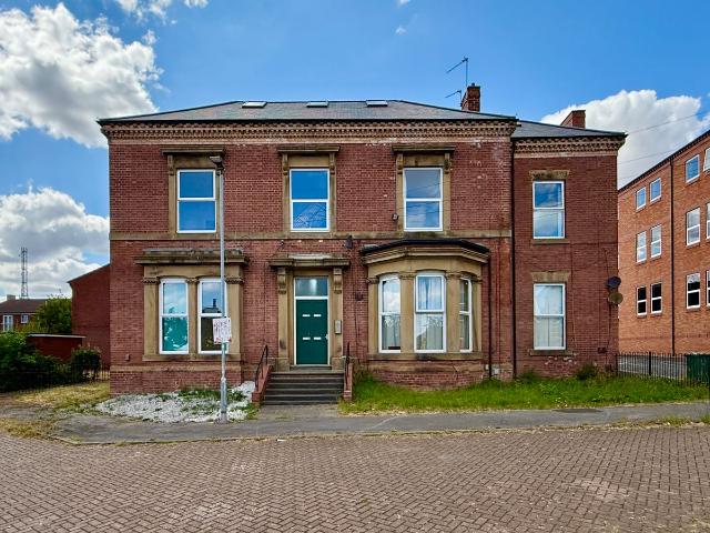 Apartment for rent in Pinders Heath, West Yorkshire