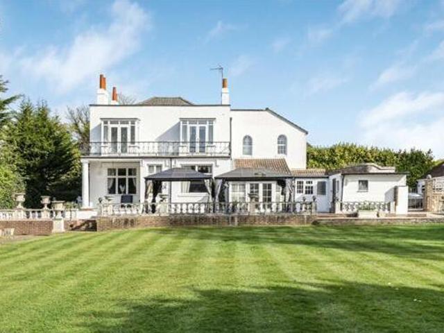 House for sale in Perryfields, West Sussex