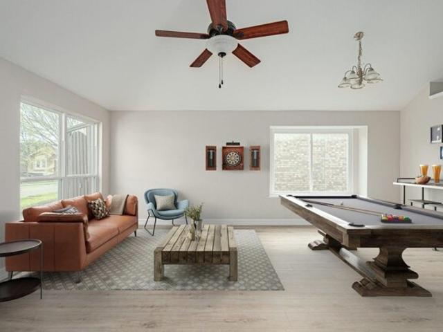 House for sale in Allen
