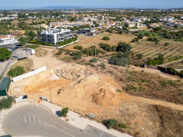Terreno venda em Albufeira e Olhos de Água, Albufeira