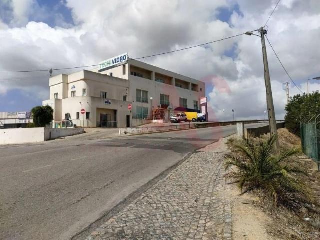 Loja venda em Cortesões, Albufeira