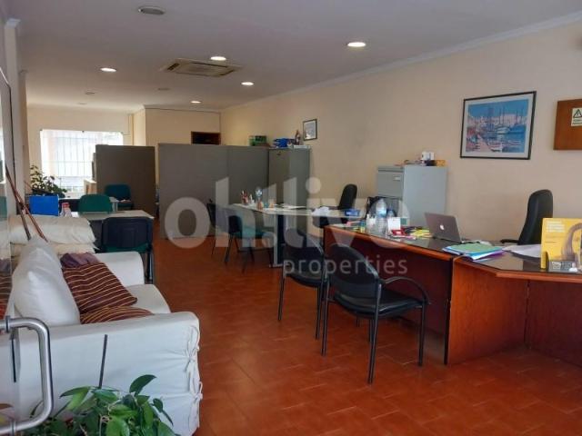Escritório venda em Albufeira e Olhos de Água, Albufeira