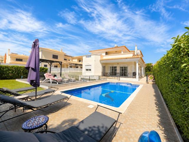 Casa venda em Albufeira e Olhos de Água, Albufeira