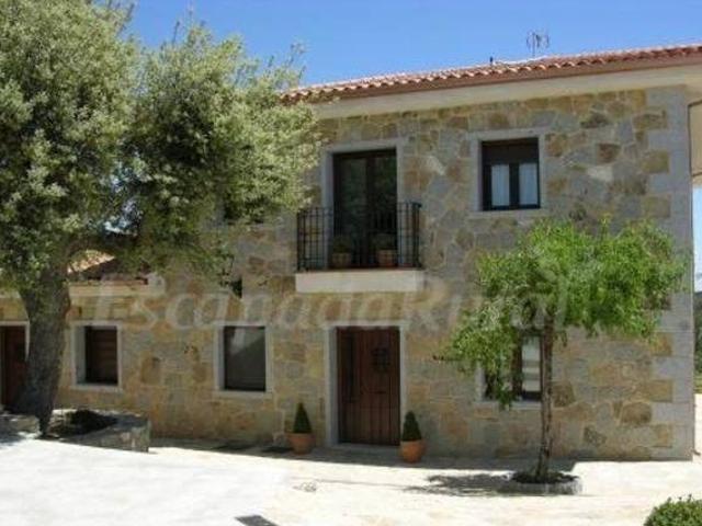 Casa en alquiler en Colmenar Del Arroyo, Madrid