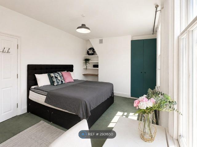House for rent in London Borough of Lewisham, Deptford