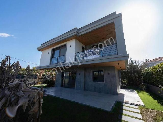 Çeşme, İzmir içerisinde satılık Villa