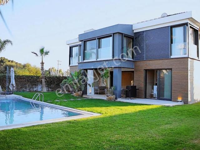 Çeşme, İzmir içerisinde satılık Villa