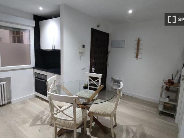 Apartamento en alquiler en Distrito II, Alcalá De Henares