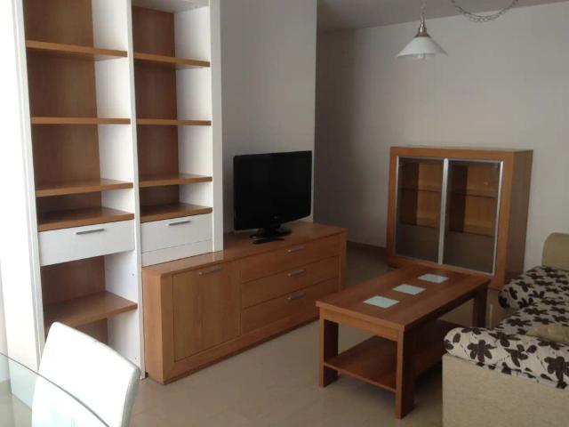Apartamento en alquiler en Barrio de las Cruces, Alcalá La Real