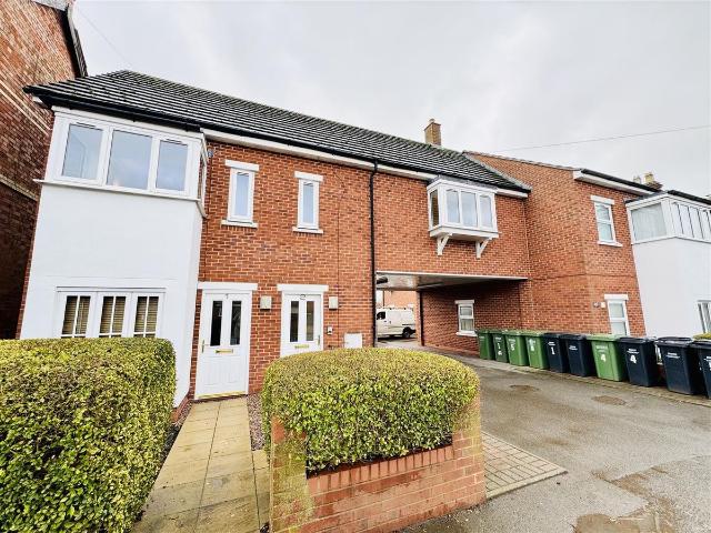 Apartment for rent in Harvington, Crookhill