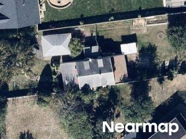 House for sale in Edison, New Jersey