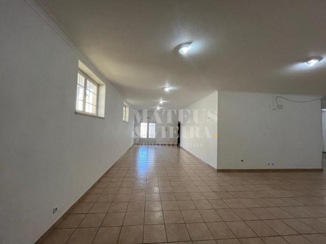 Casa alugar em Alcobaça, Leiria