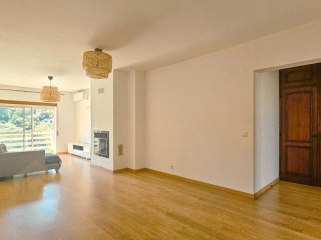 Apartamento alugar em Bairro dos Capuchos, Leiria